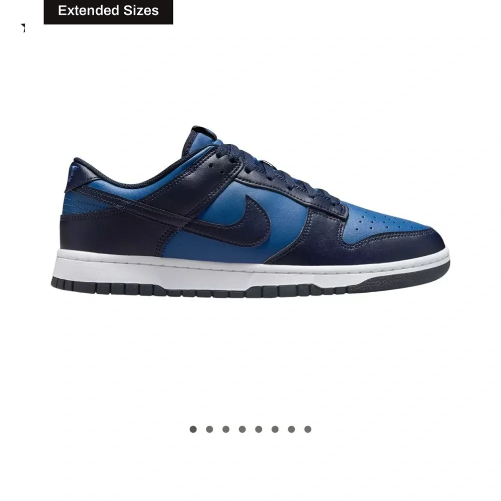 Nike Kids Sneakers in Blue and Black - Picture 8 of 8